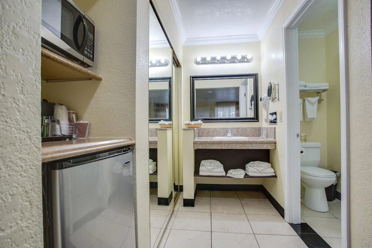 Best Inn & Suites Buena ParkBuena Park  Kültér fotó